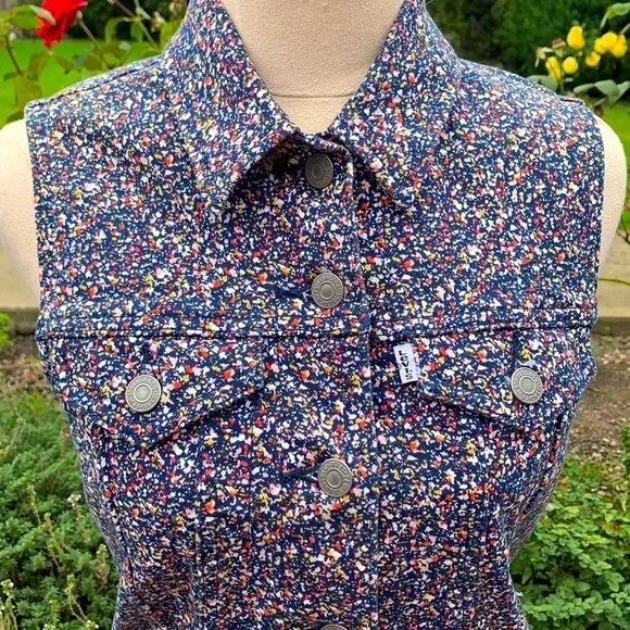 LEVI’S | Speckle print button up vest - Picture 3 of 9